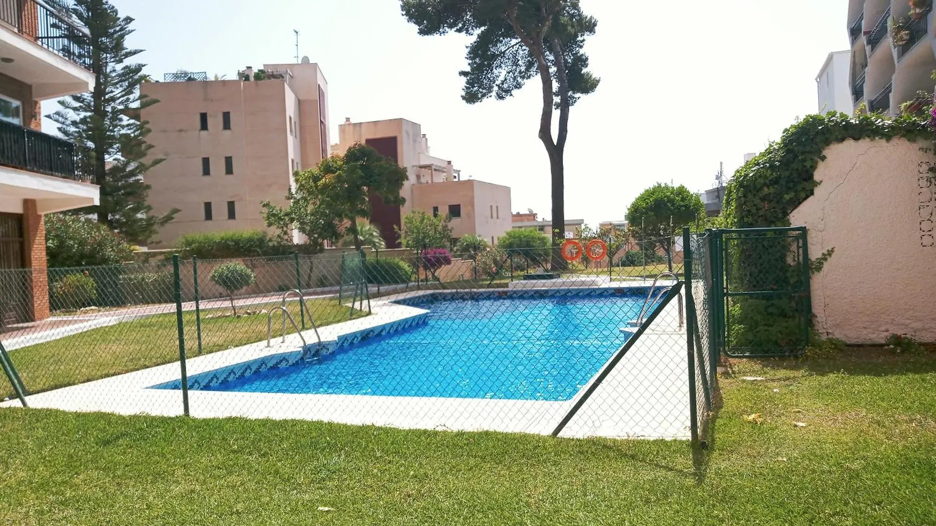 Apartment Sunrise Suites Costa Del Sol Torremolinos Spain